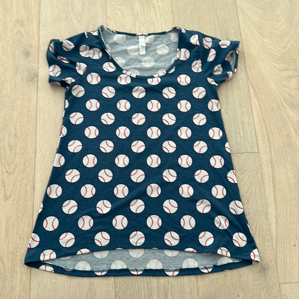 XXS Lularoe Classic T baseball top